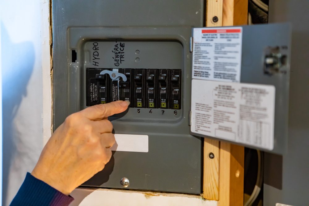 circuit breaker circuit breaker